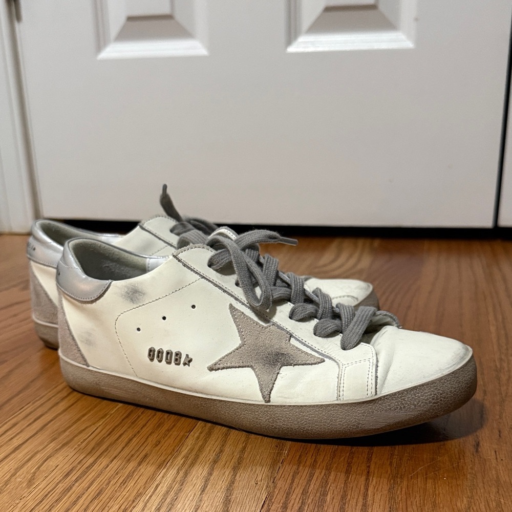 Golden Goose Superstar Sneakers size 40 EUC